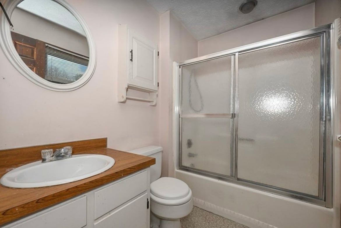 bathroom remodel contractor